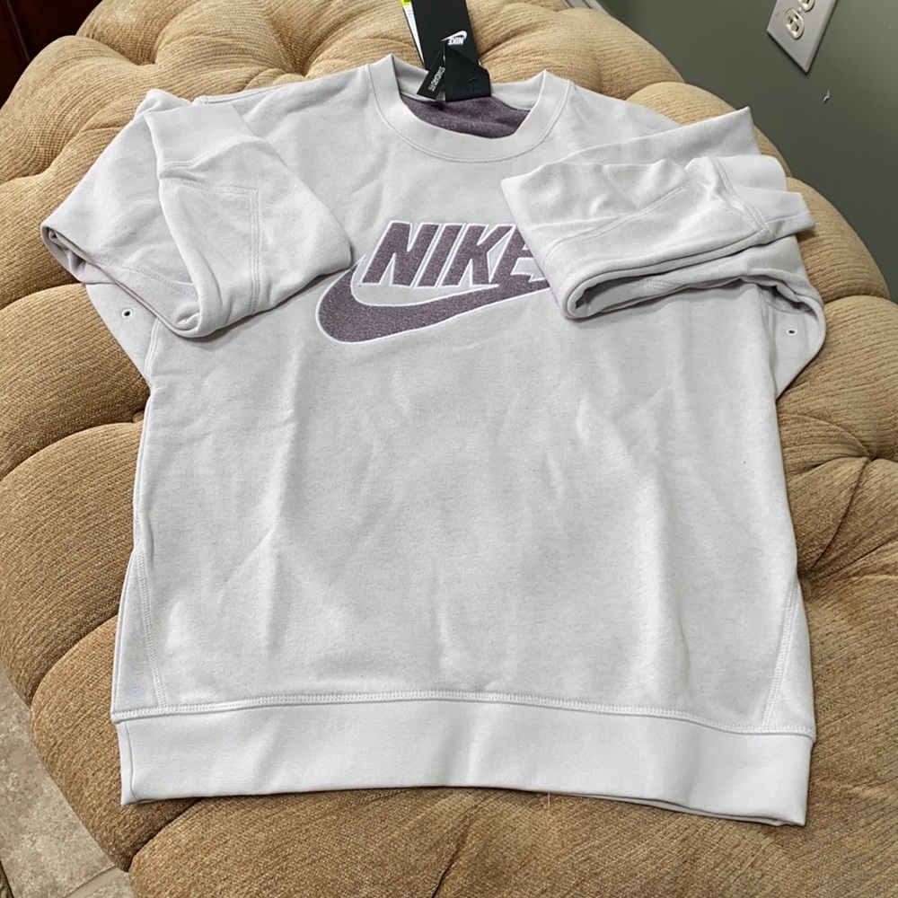 Nike men’s sweatshirt